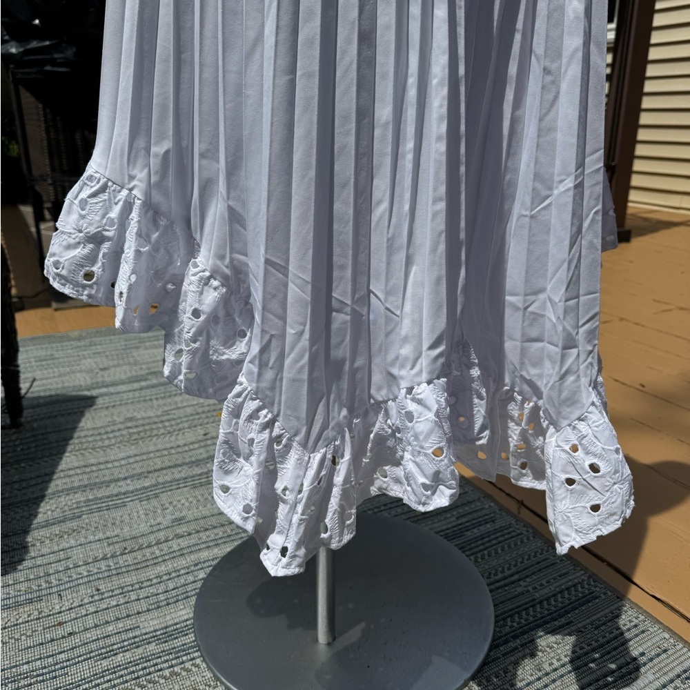 Boston Proper NWT White Pleated Eyelet Boho Midi Skirt Handkerchief Hem Size XS - Picture 8 of 16